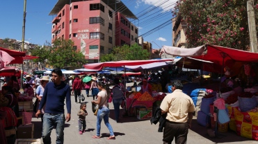 013-mercado-en-cochabamba